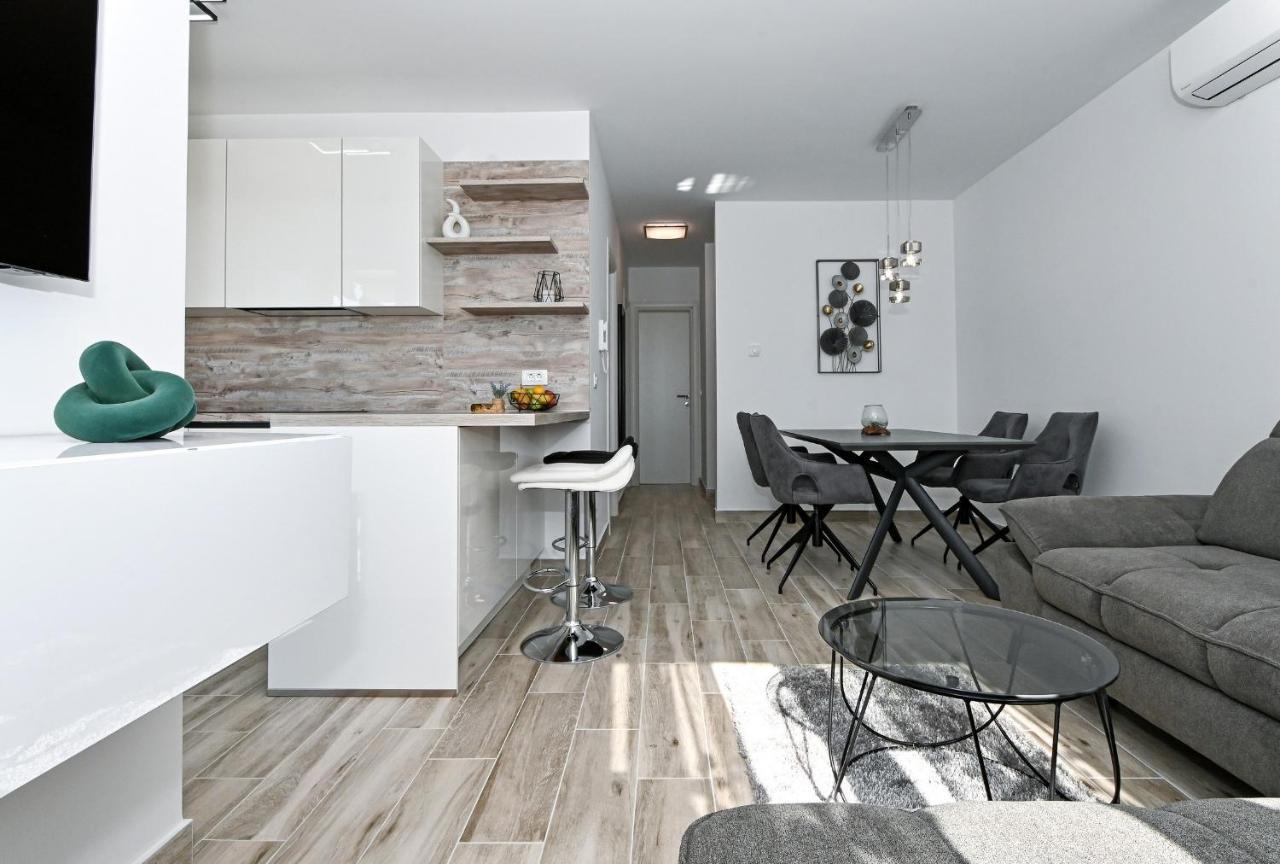 Luxury Apartment White Crystal Kaštela Zewnętrze zdjęcie